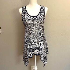 Long, asymmetrical tank top